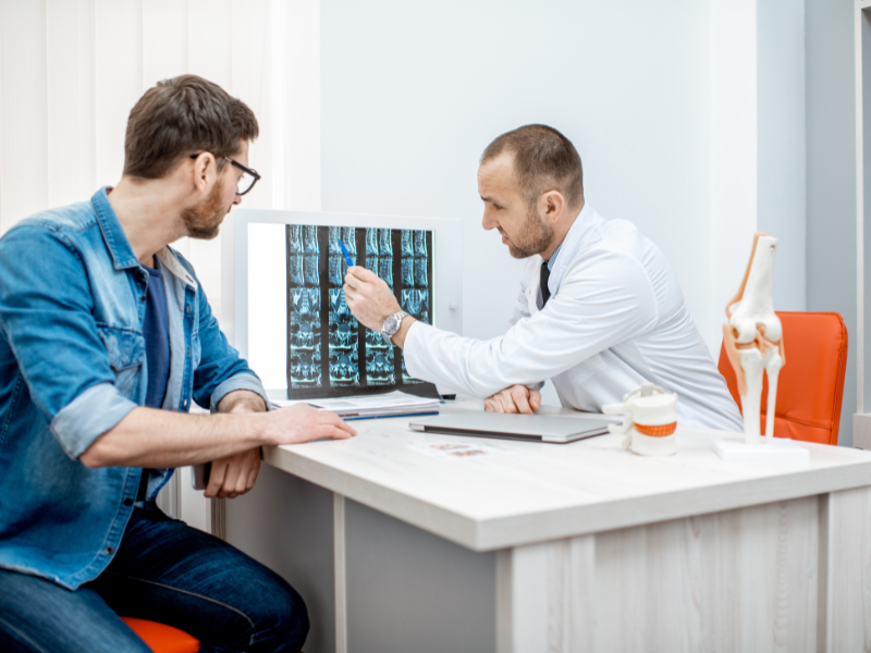 Tratament și soluții pentru afecțiuni spinale și cerebrale