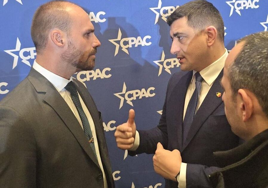 George Simion face valuri la Washington