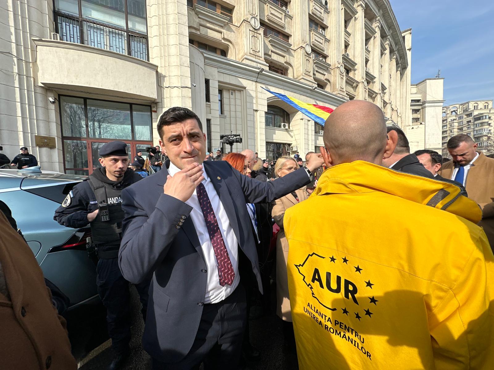 AUR continuă lupta la CCR