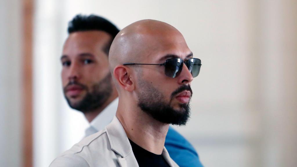 Fraţii Tate îşi fac un buncăr la Bucureşti