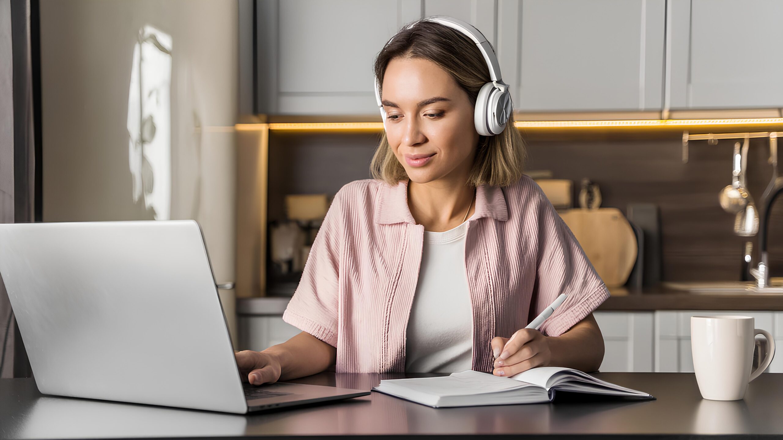 Cum să înveți engleza online rapid și eficient: Sfaturi și resurse esențiale