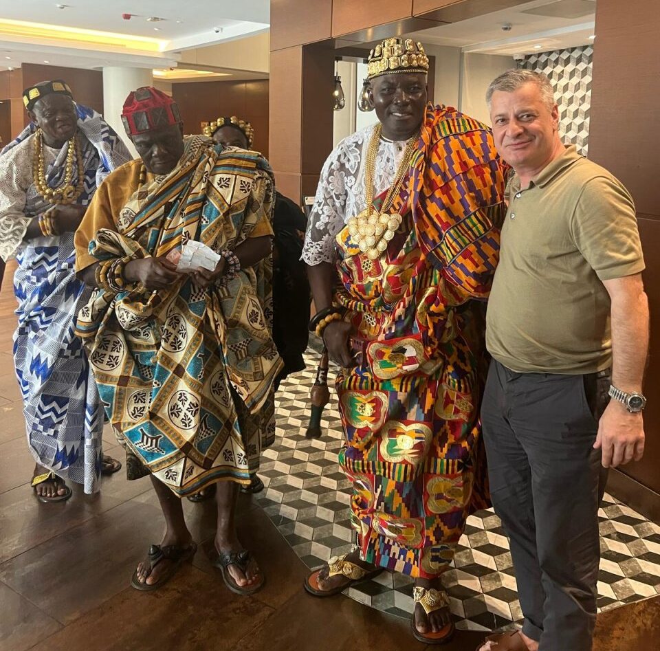 Patronul CFR Cluj, sechestrat în Ghana?