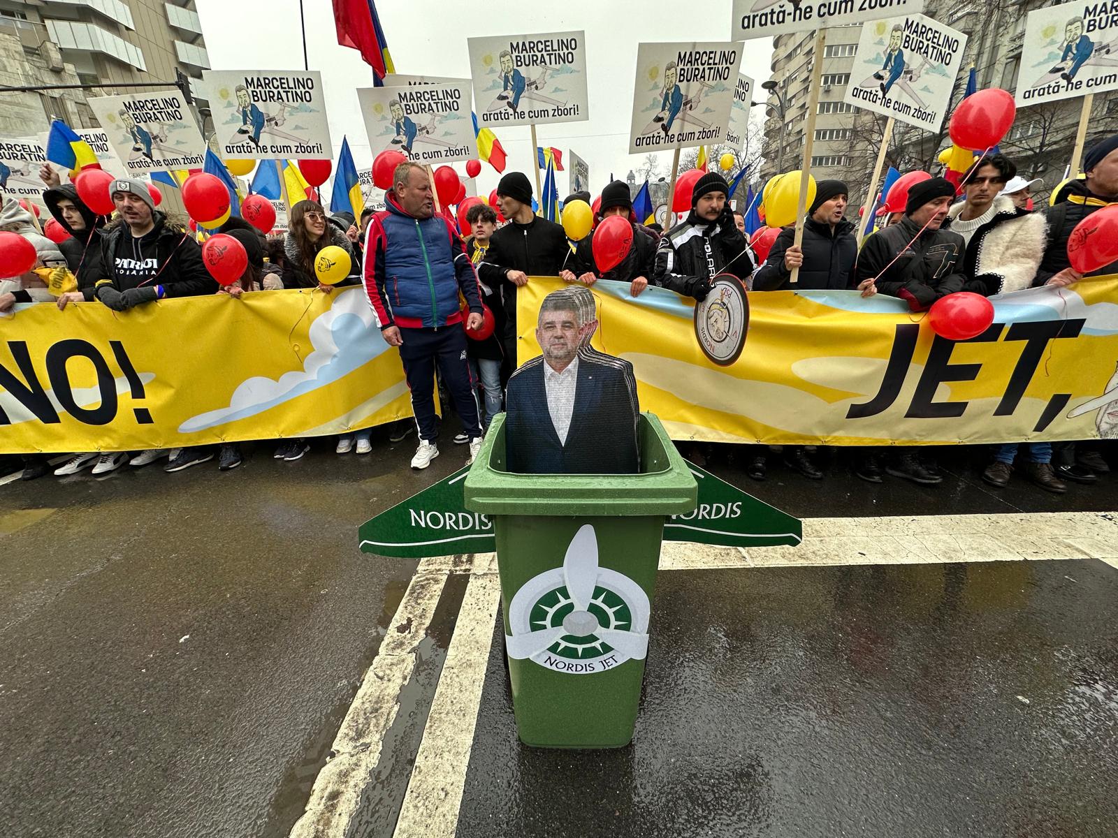 Protestul AUR, în imagini. „Jos Guvernul”, „Libertate, libertate!”