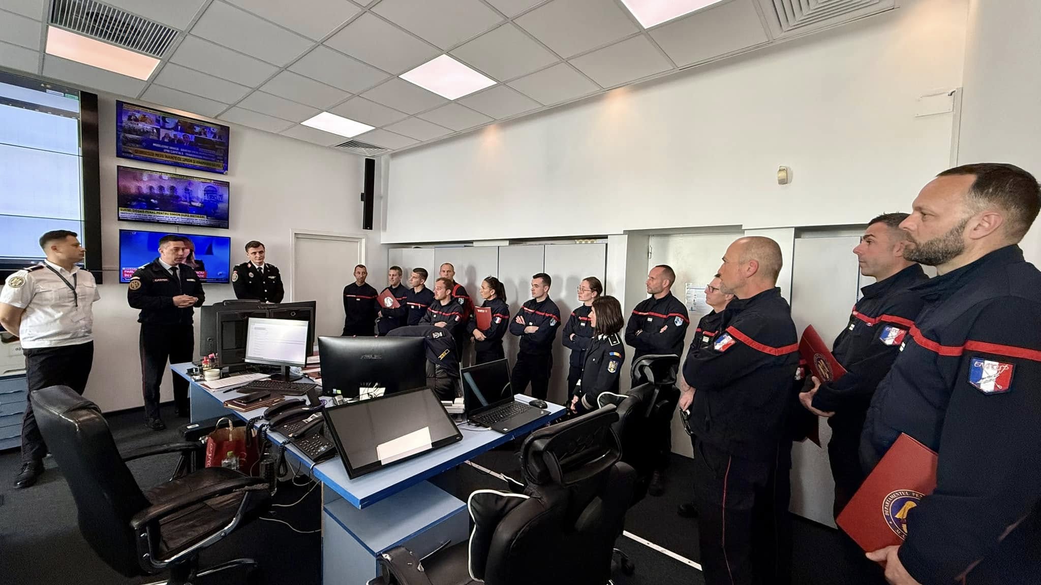 Despre „jandarmii francezi trimişi în România“