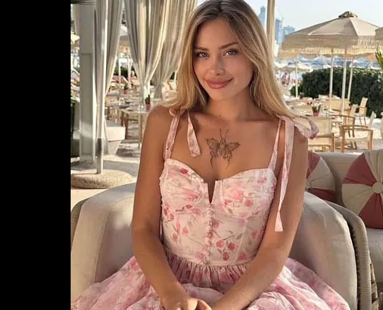 Tânără bătută măr și aruncată pe marginea șoselei