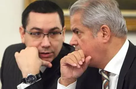 Adrian Năstase n-are ce face și-l susține pe Ponta