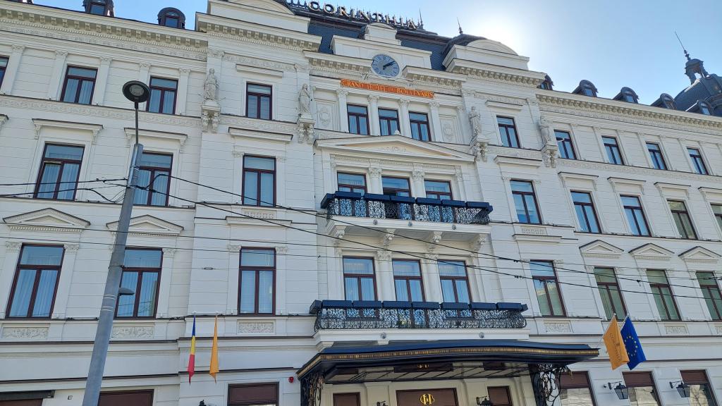 Cât costă o noapte de cazare la cel mai nou hotel de lux din Capitală