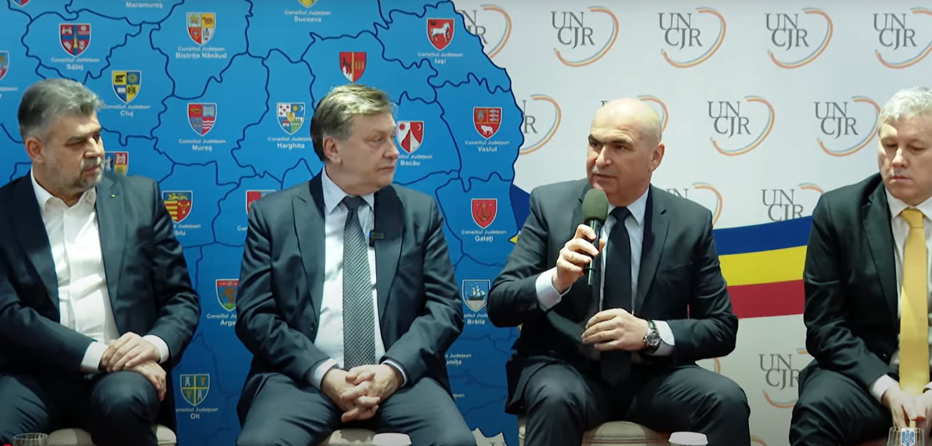 Bolojan, umăr la umăr cu Antonescu (video)