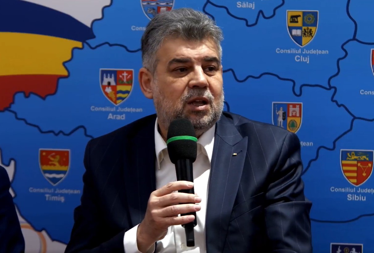 În război cu Ponta și Nicușor. ”Unul a tăiat apa, altul a dat prea multă”