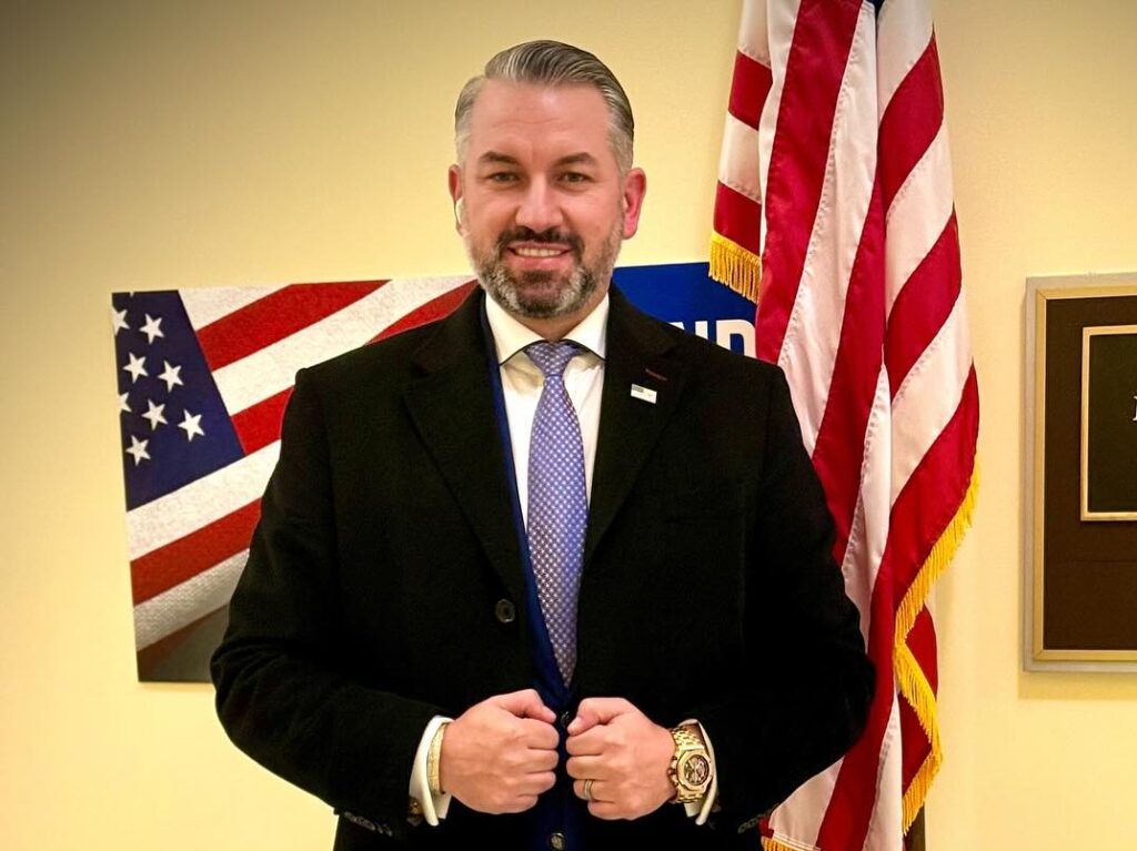 Sprînceană și Ciolacu trag clopotele la americani