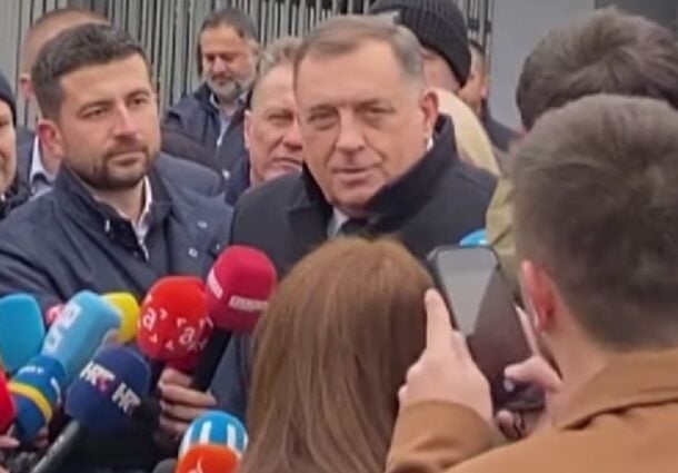 Căutat de justiție a apărut la o manifestație