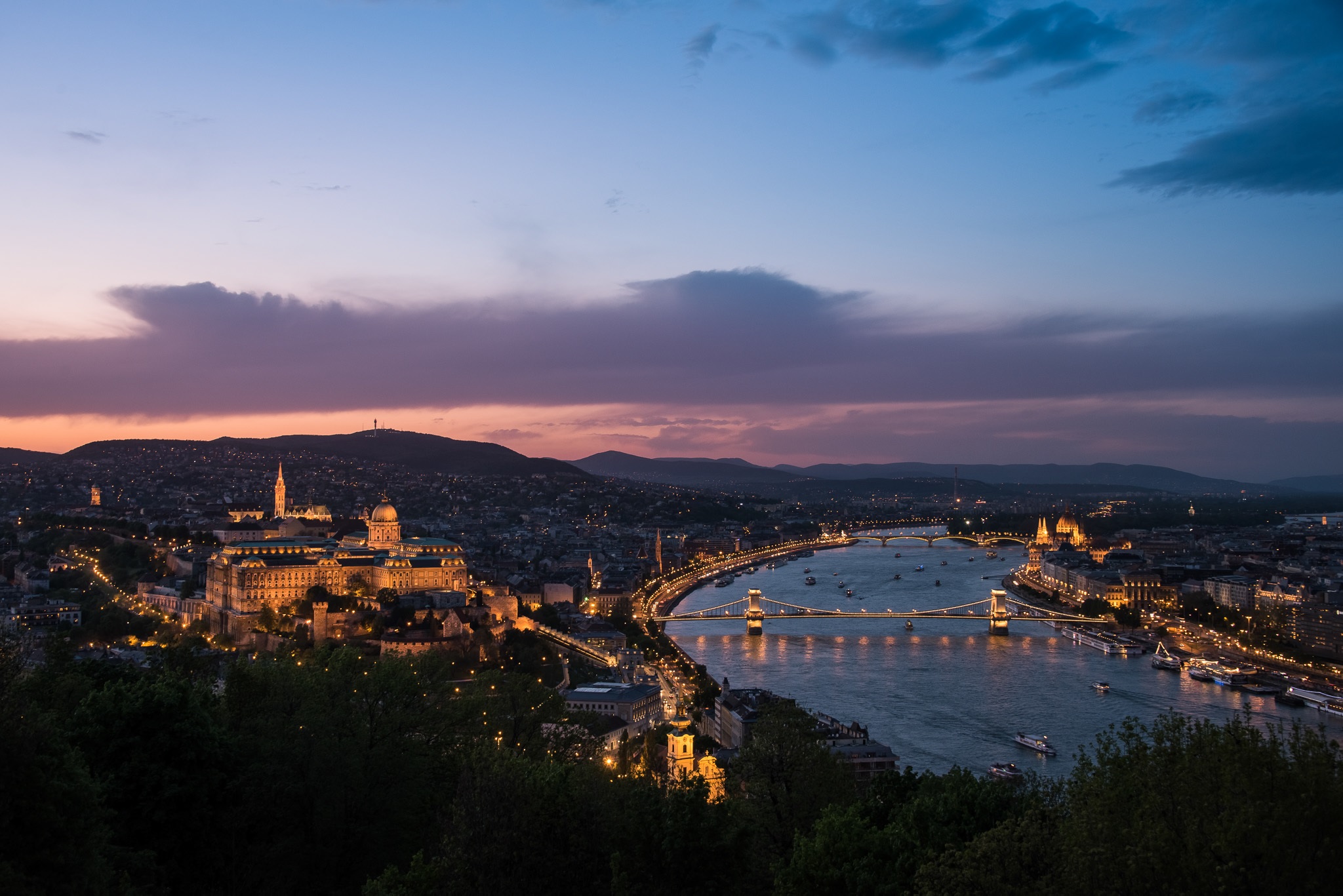 Ungurii, mai tari și la turism decât noi