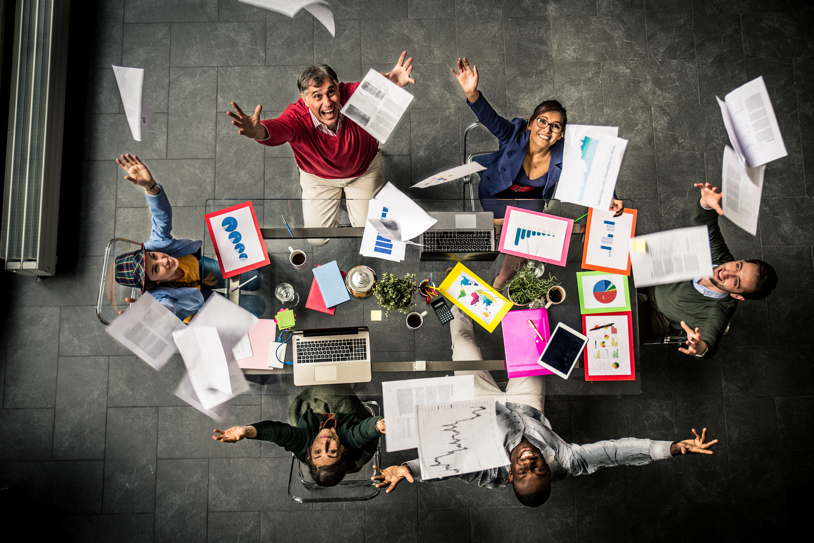 Eficiență sau haos la birou? Calitatea face diferența