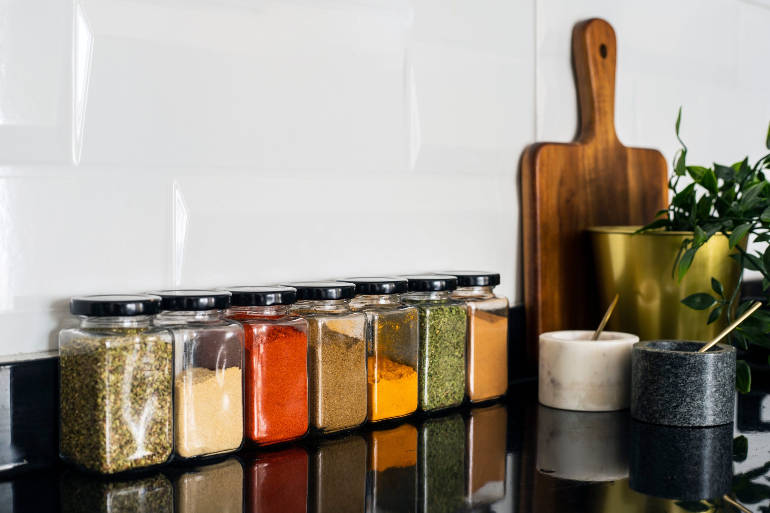 Ce ierburi și condimente sunt benefice pentru sănătatea ta