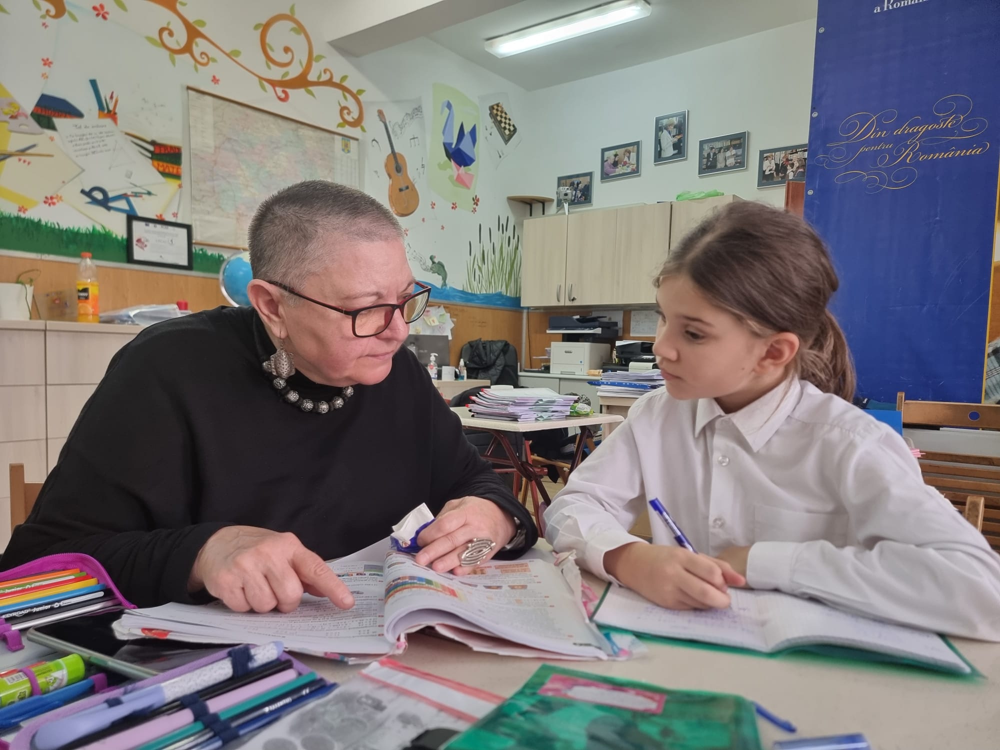 Seniorii, voluntari în sprijinul copiilor din centrele sociale