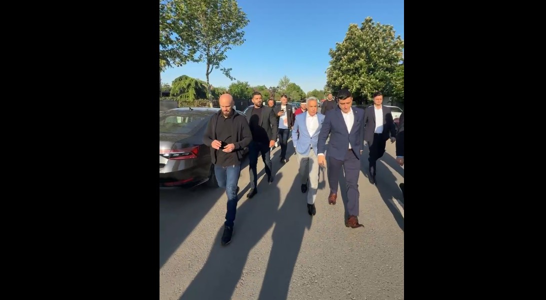 Lovitura lui Simion în ziua alegerilor