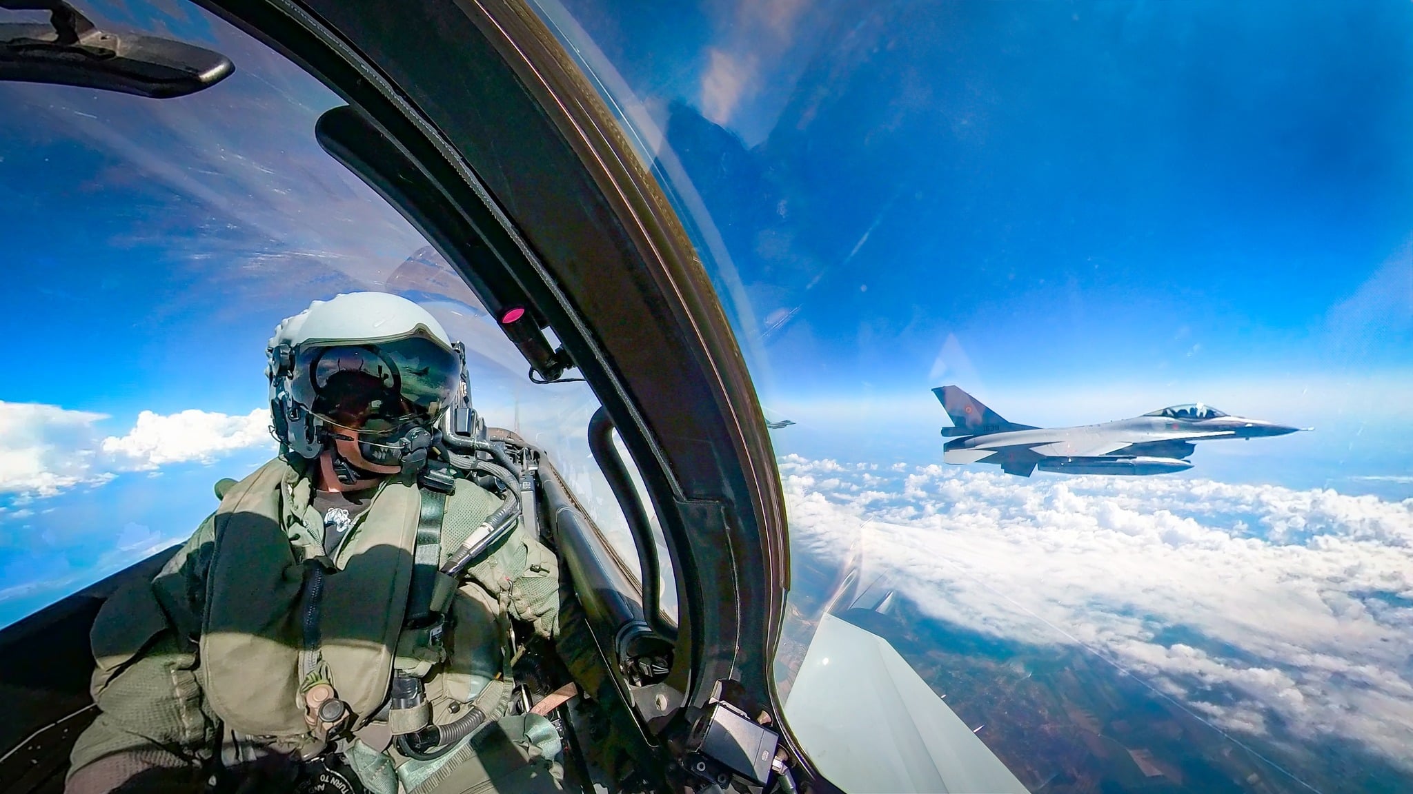 Avioane italiene de vânătoare pe cerul României