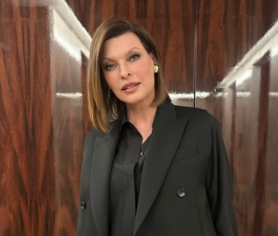 Linda Evangelista și-a depășit drama. Cum arată la 60 de ani