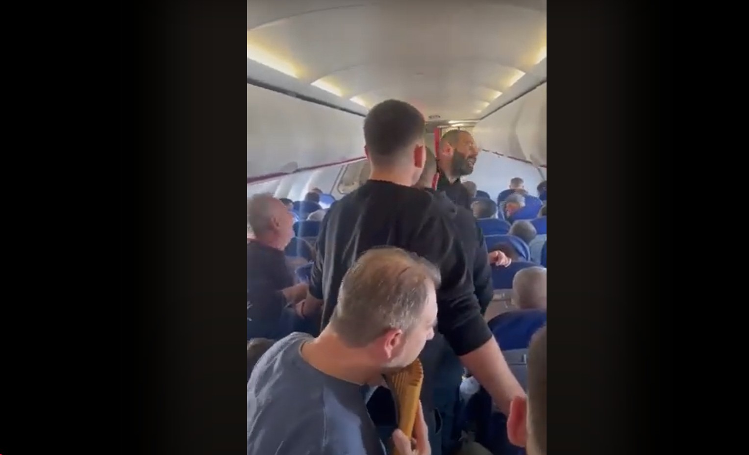 Dă să fiarbă mămăliga românească! (video)