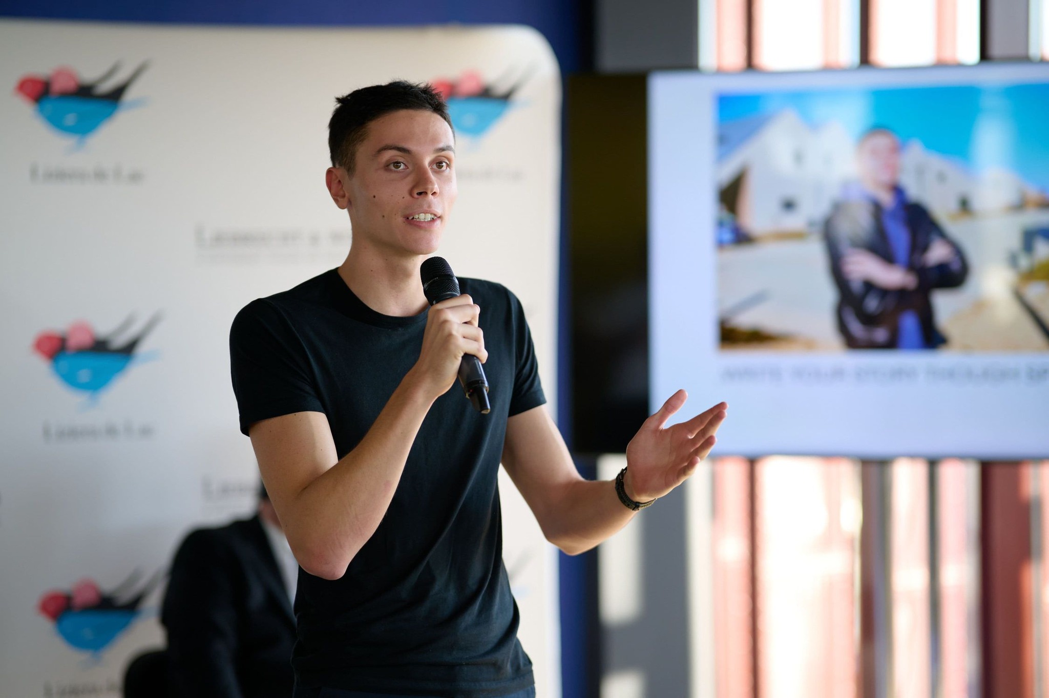 David Popovici, mesaj de mobilizare la vot