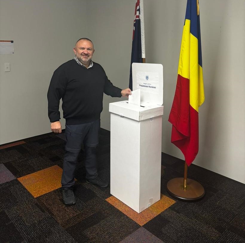 El este primul român care a votat pentru turul 2 (foto)