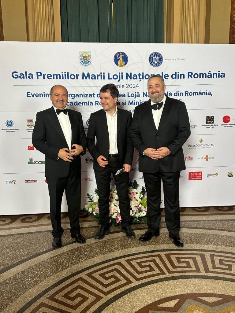 Amintire prețioasă de la o festivitate (foto)