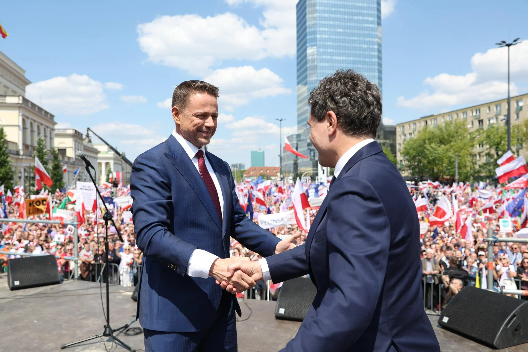 Candidatul susținut de Nicușor și-a recunoscut înfrângerea