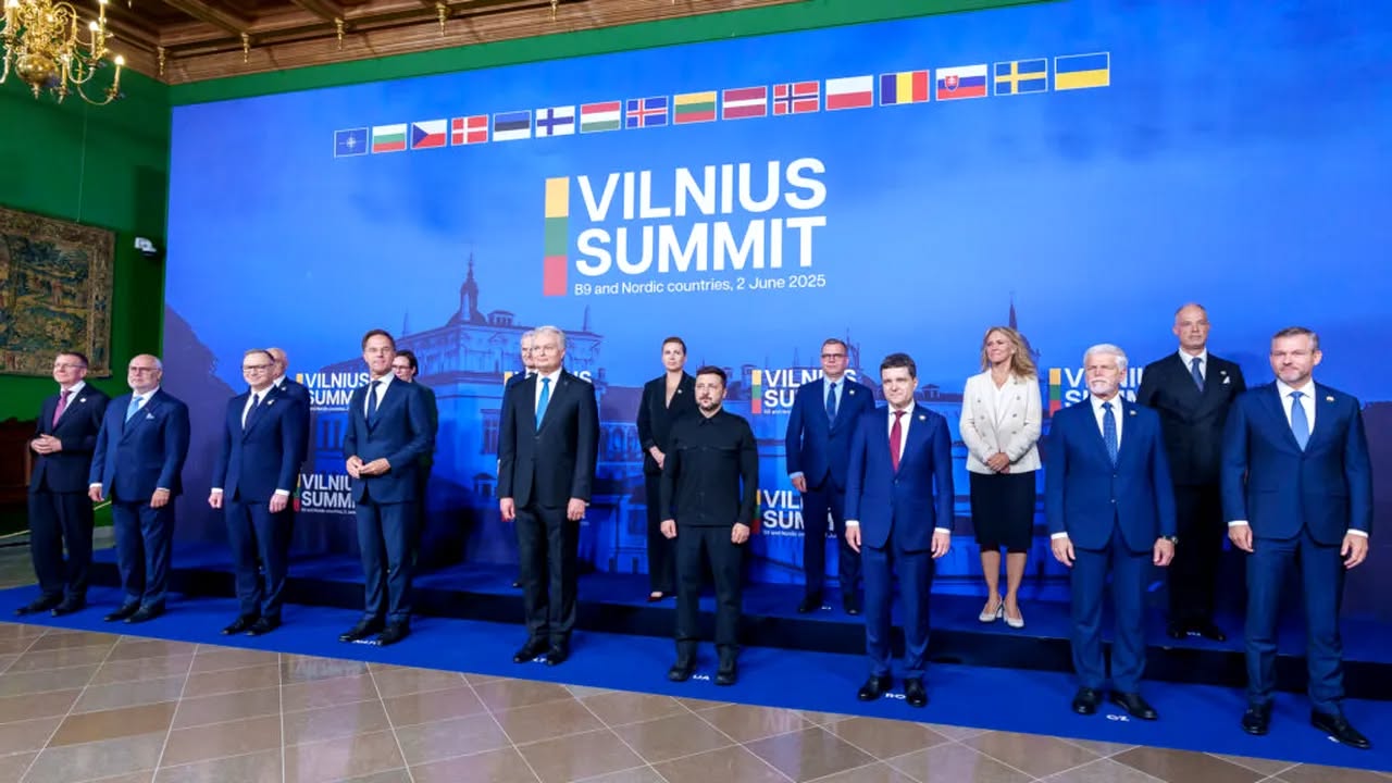 Controversă. La Summitul de la Vilnius, doar trei au semnat declarația comună, printre care Nicușor Dan