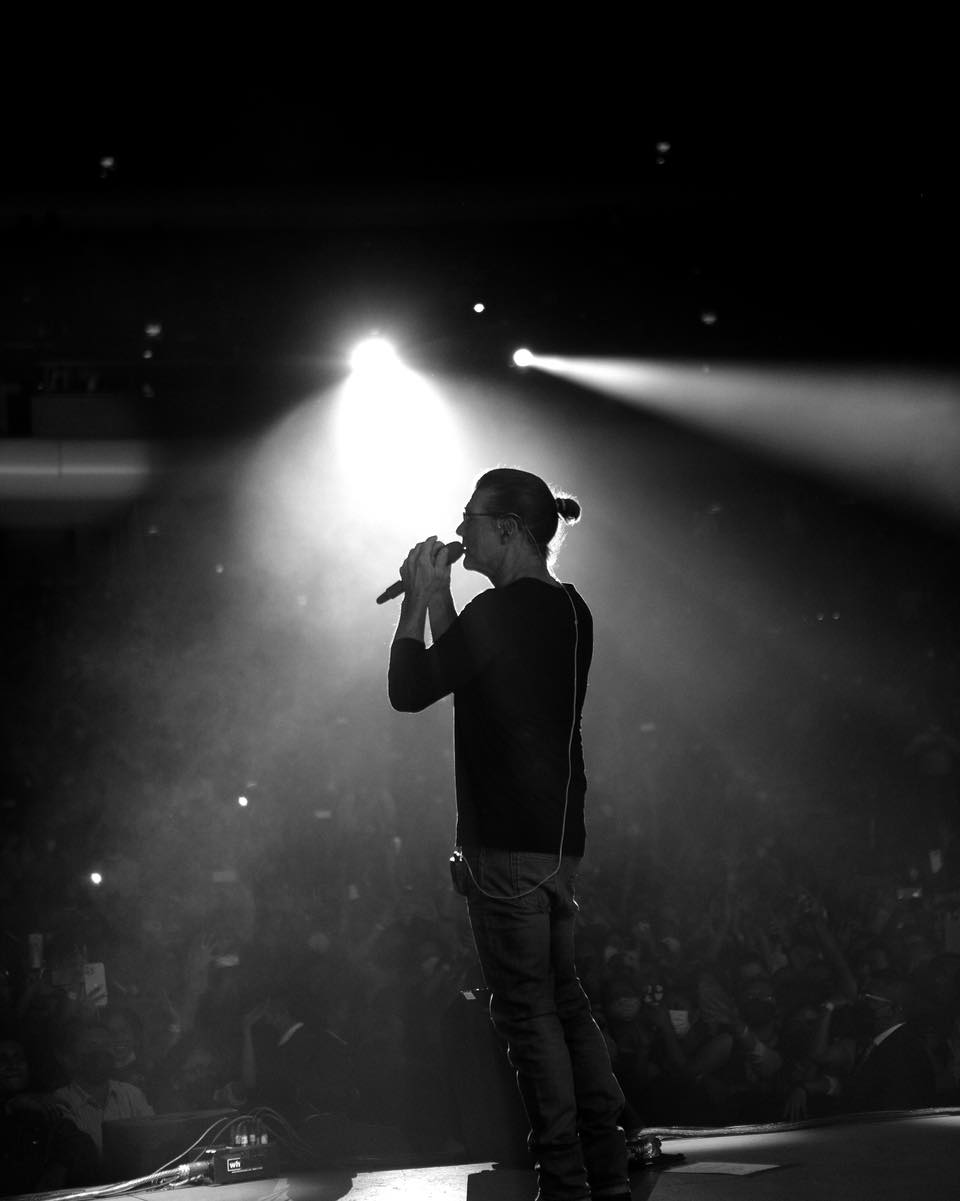 Diagnostic crunt pentru solistul unei trupe celebre