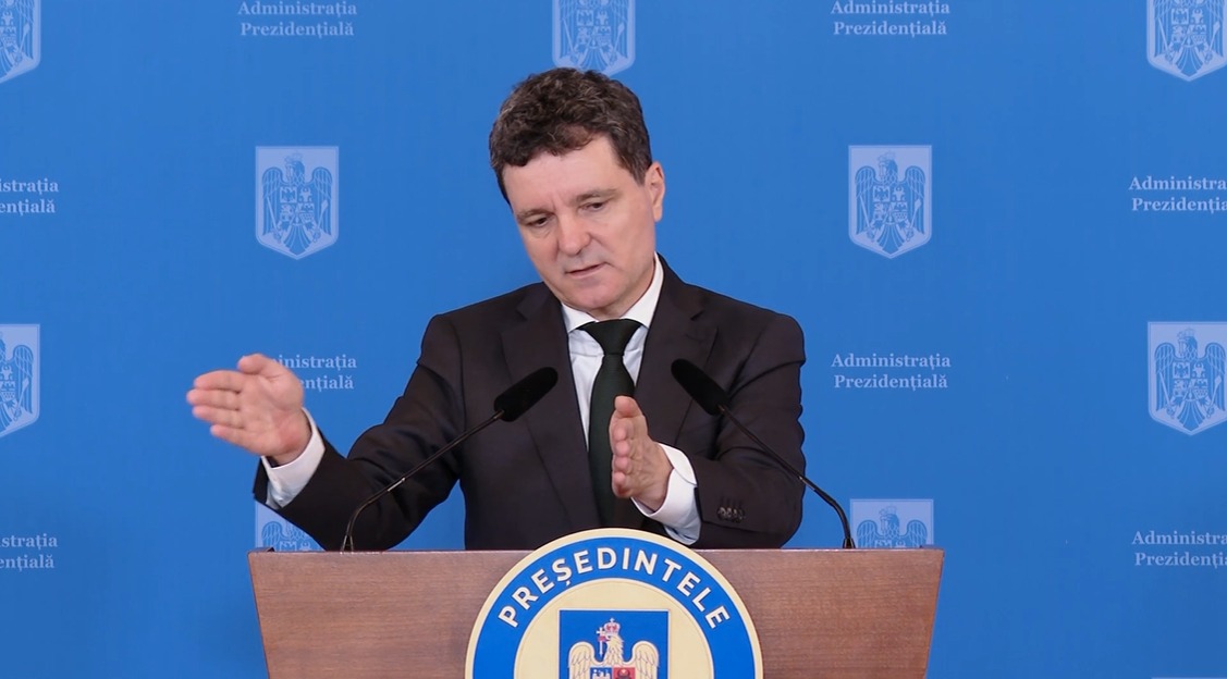 Bună țară, rea croială