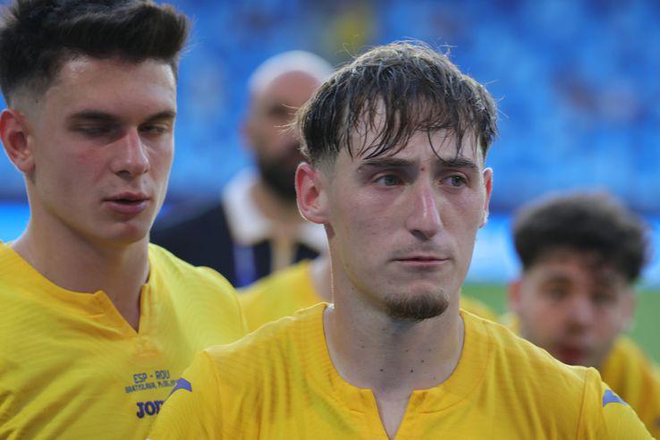 O lalea ofilită a ajutat Spania să bată tricolorii mici