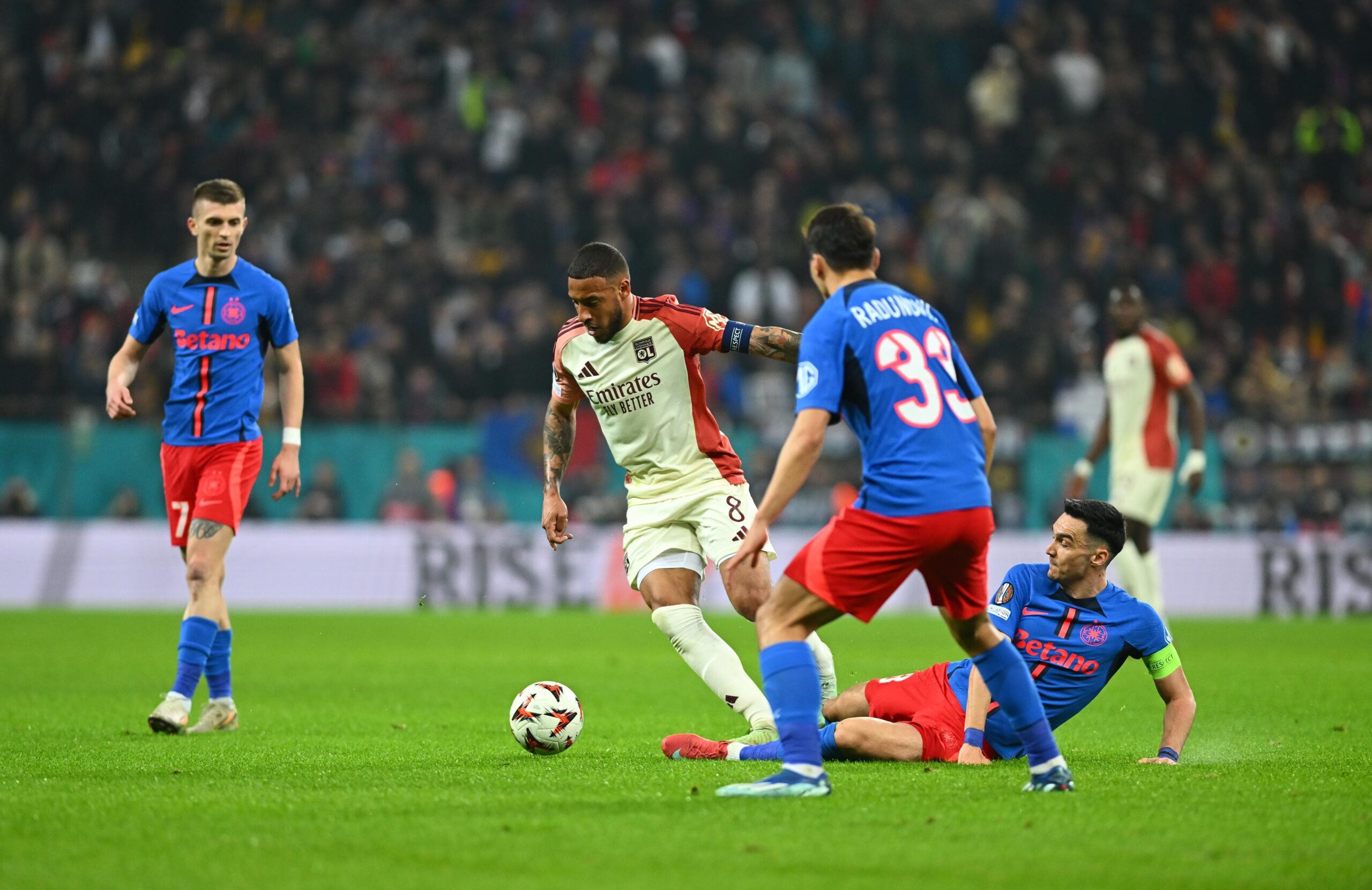 FCSB, culoar deschis