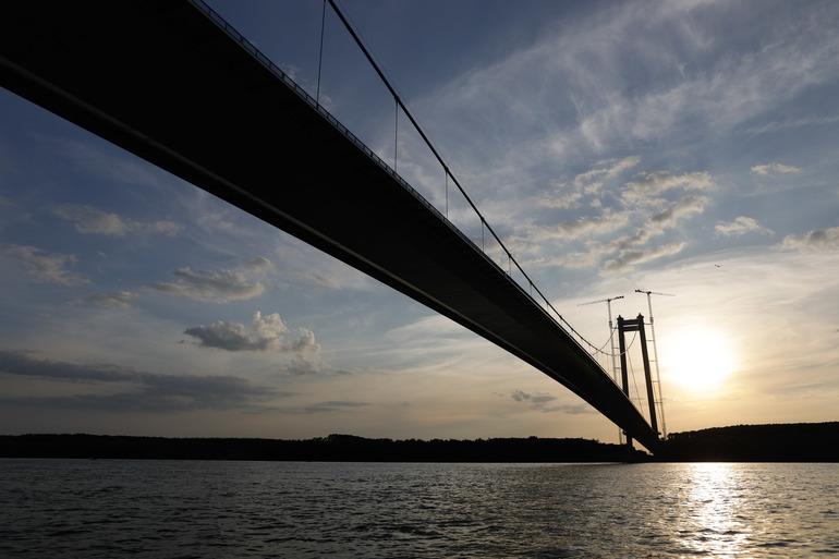 CNAIR obține despăgubiri pentru întârzierea Podului Brăila