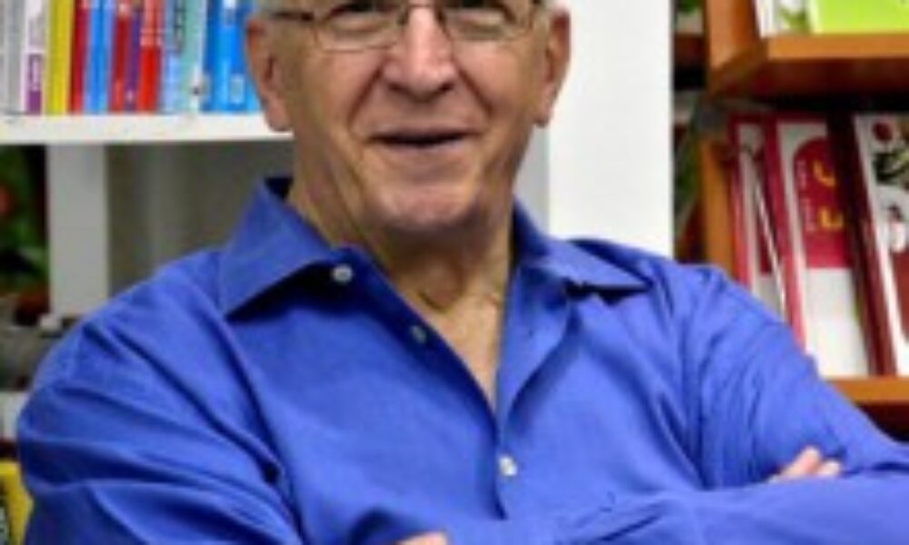 Virgil-Tanase-foto-Small_101613591-220x300