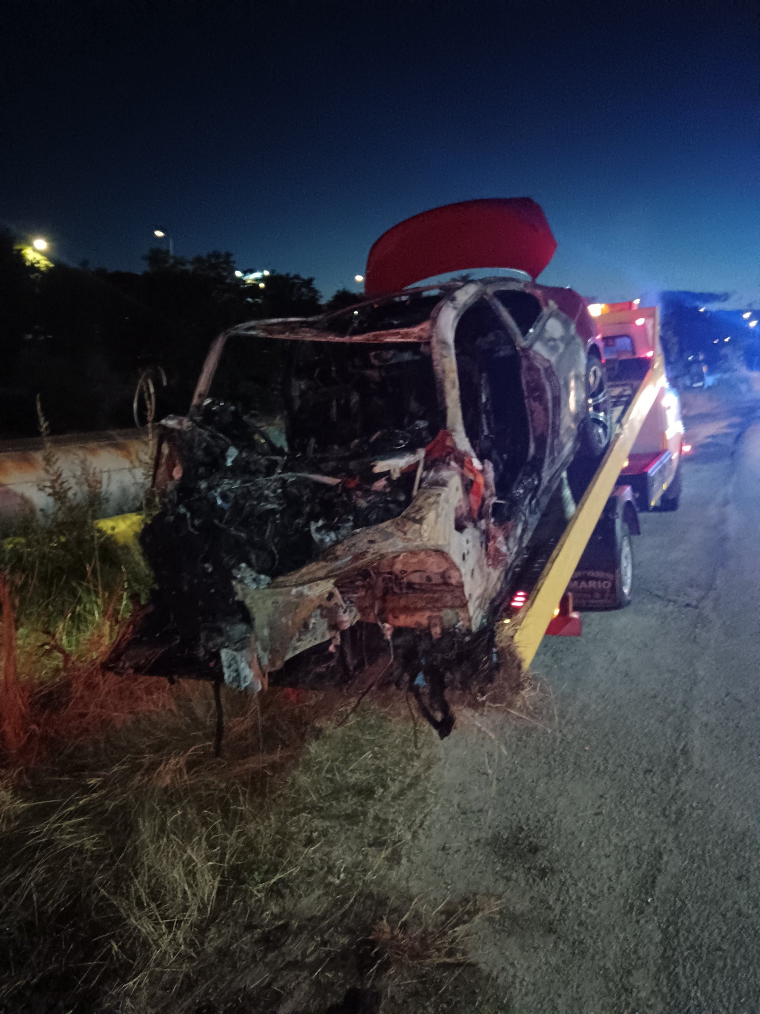 Tineri carbonizați, după o cursă cu poliția pe urme