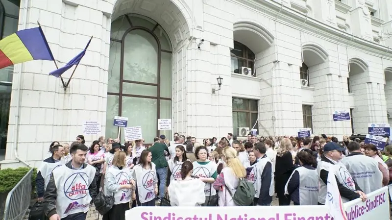 Protestele de la Finanțe. ”Lupta va fi de durată, nu cedați la primele nereușite„