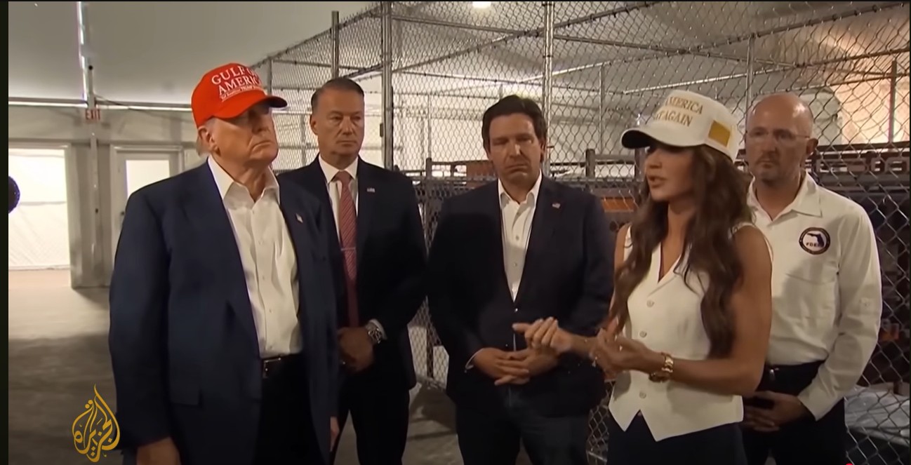 Donald Trump a vizitat Alcatrazul aligatorilor