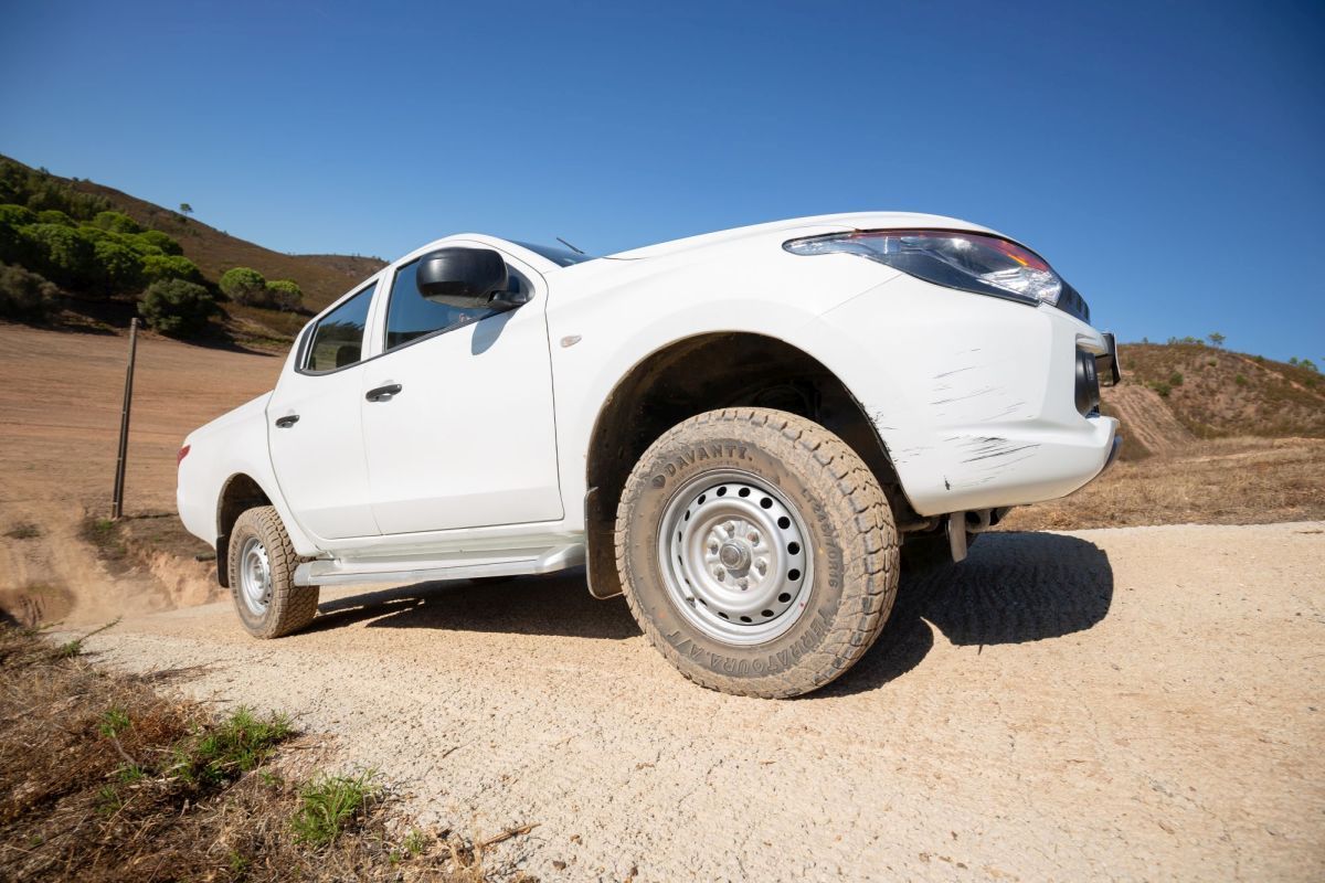 La ce riscuri vă supuneți dacă mergeți cu roțile dezechilibrate