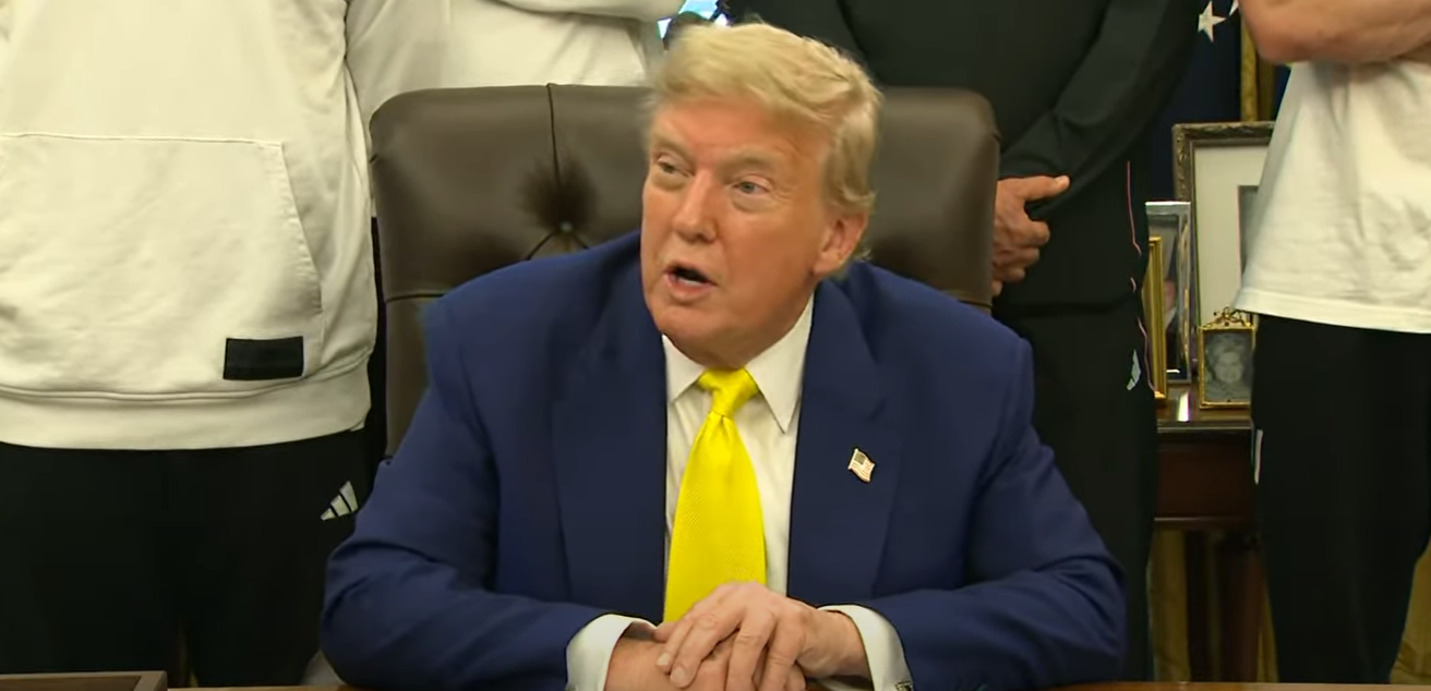 Un oficial îi lui cere Trump să schimbe strategia. ”Putin își bate joc de tine”