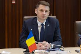 Cum s-a îmbogățit președintele Senatului, Mircea Abrudean, din bani publici