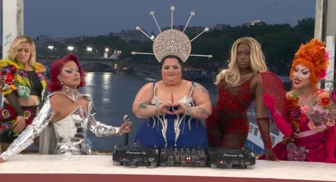 Protagonista Cinei de taină, răsplătită de Macron