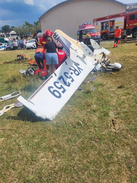 Un avion de mici dimensiuni s-a prăbuşit în Orăştie