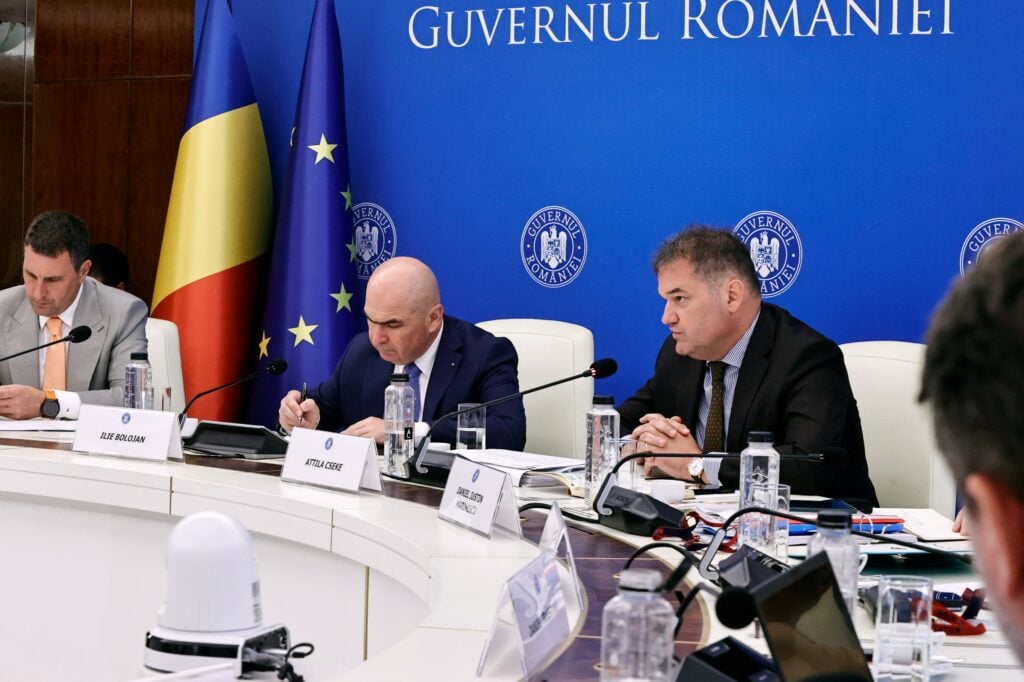 Gata, Bolojan taie și de la el!