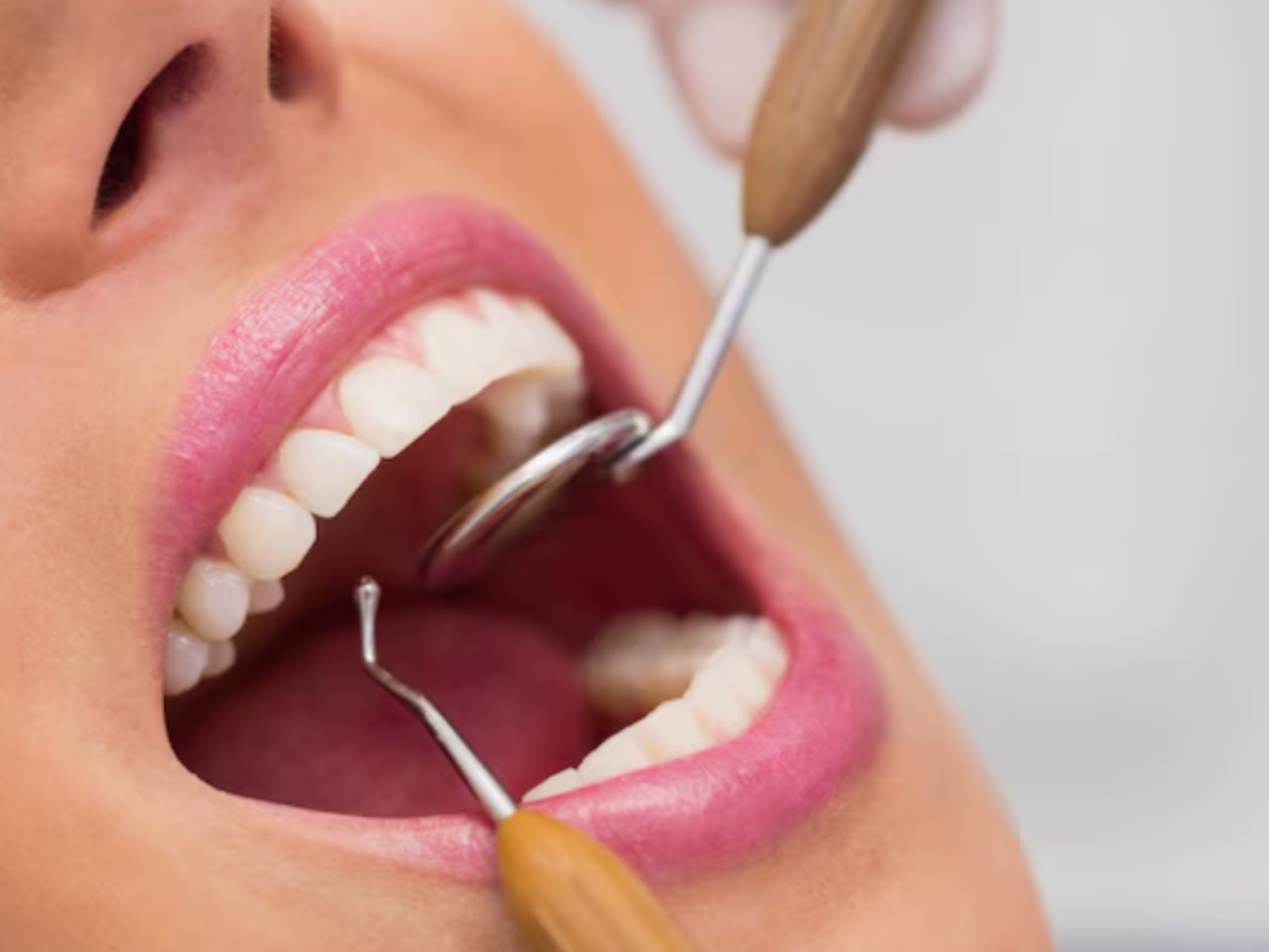 Descoperă secretul unui zâmbet sănătos: Alege o clinică stomatologică de încredere