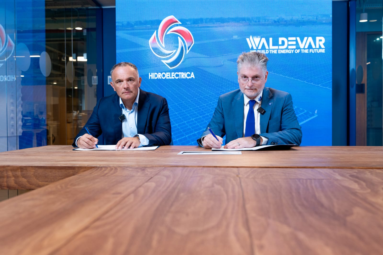 Hidroelectrica lansează cel mai mare parc fotovoltaic flotant din UE