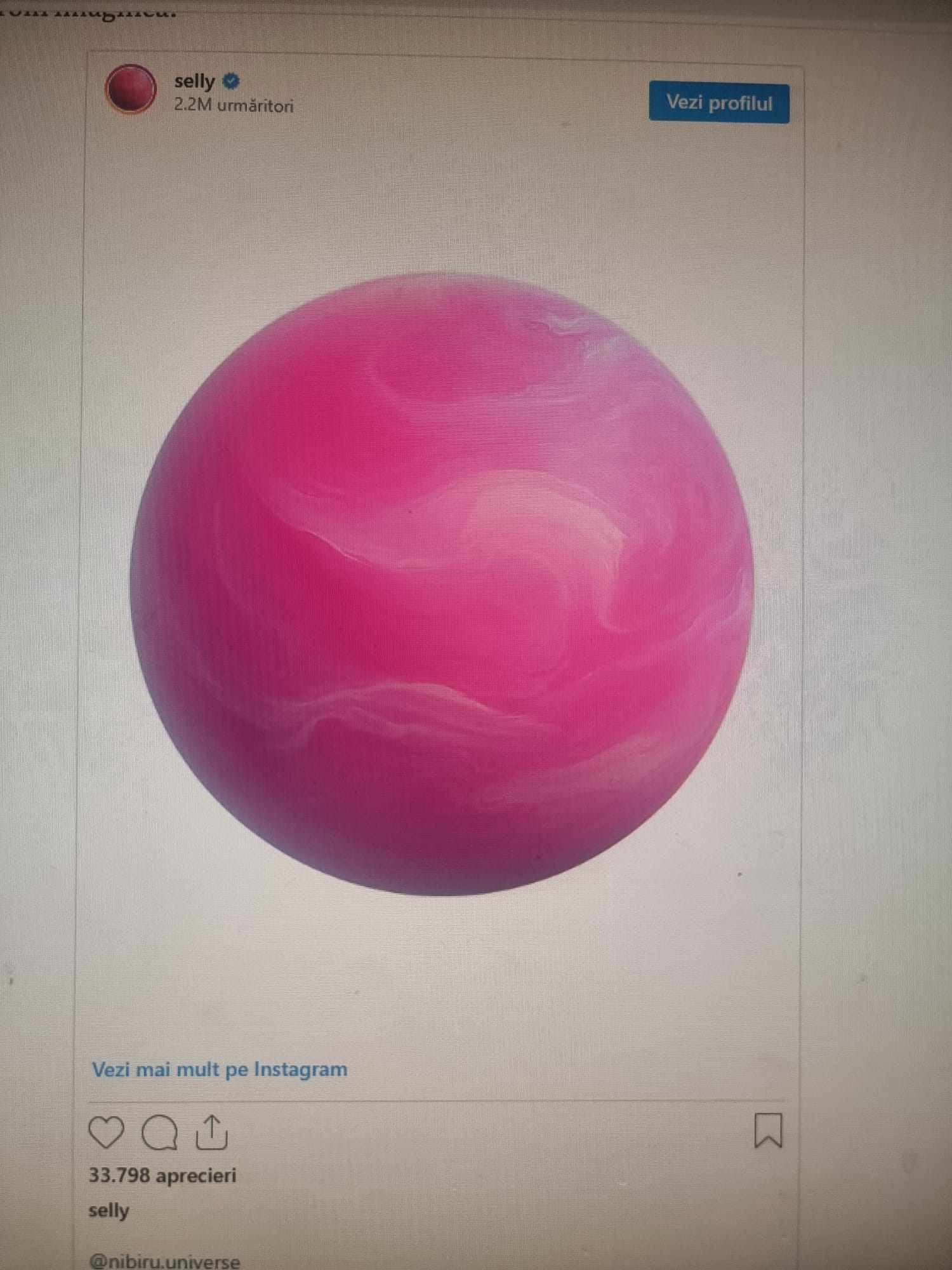 O sferă roz a invadat Instagramul