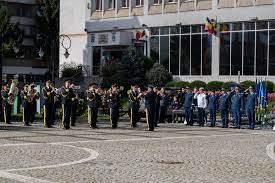 Absolvenții promoției ”Regina Maria„ – ridicați în primul grad