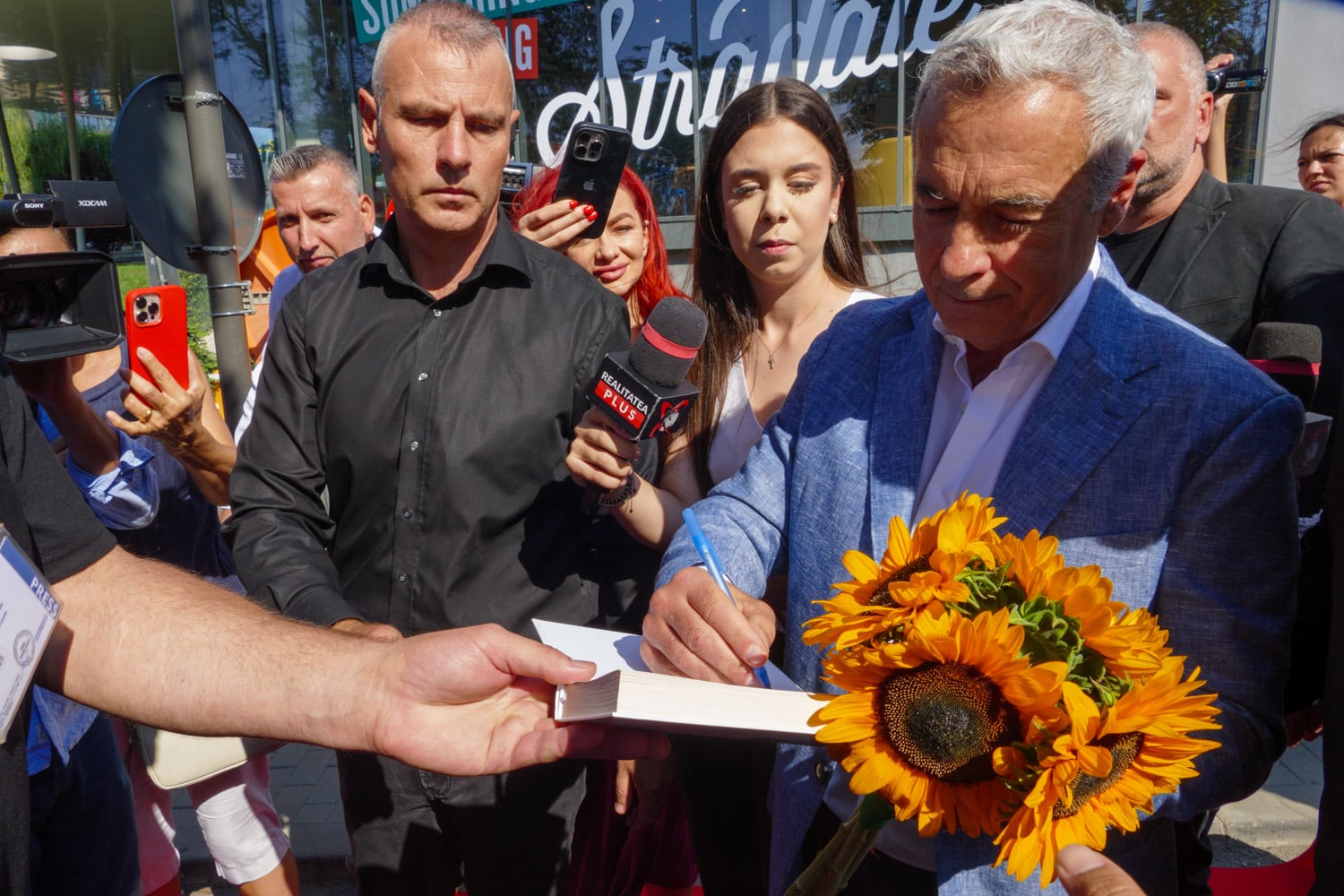 Georgescu vrea să fie audiat de oamenii lui Trump, dar nu se grăbește