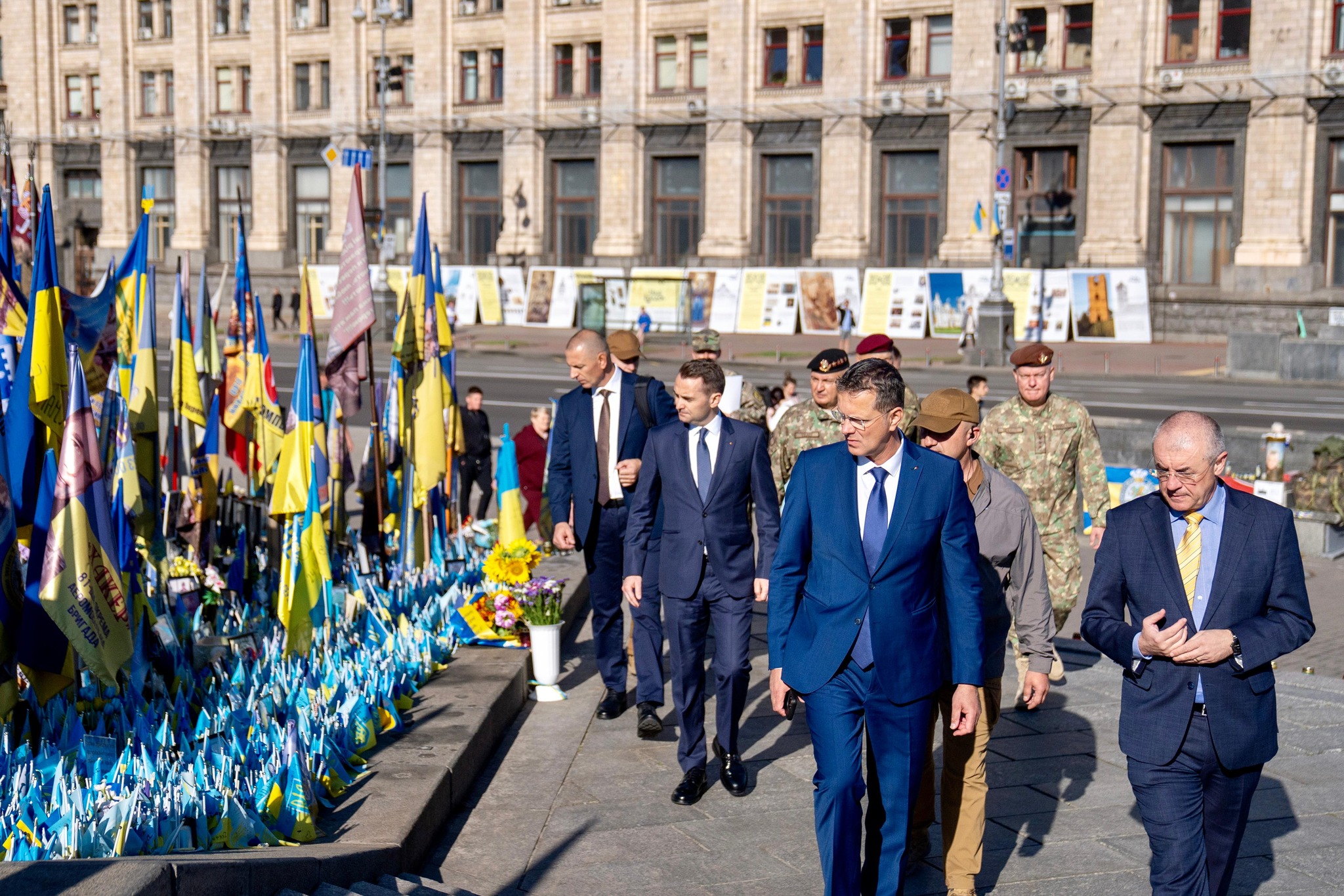 Cine a reprezentat România la ceremoniile de la Kiev