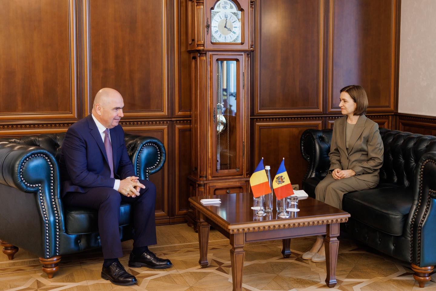 Bolojan, la Chișinău: Sunt aici în semn de respect